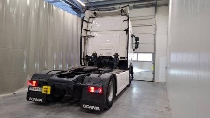 Zdjęcie przedmiotu: SCANIA R460 Super E6 18.0t 4x2 NA Highline