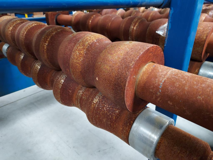 Zdjęcie przedmiotu: A line for the production of BUD-MASZ D-23F metal roof tiles