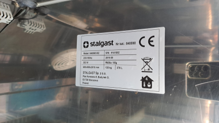 Zdjęcie przedmiotu: Zestaw sprzętu gastronomicznego (2x szafa chlodnicza, szafa mroźnicza)