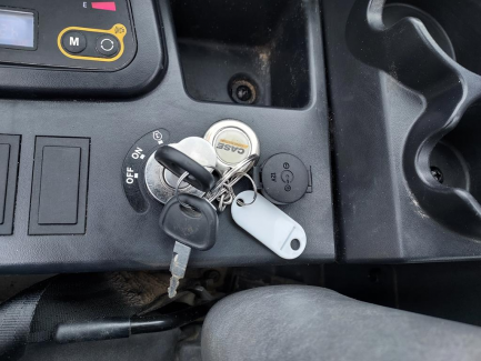 Zdjęcie przedmiotu: Гусеничний міні-екскаватор Case CX 19C