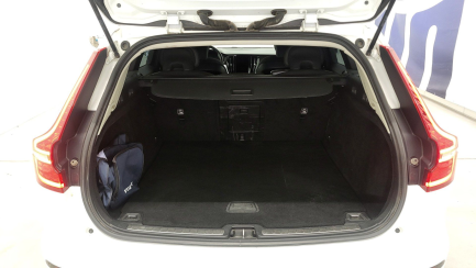Zdjęcie przedmiotu: Volvo V60 B3 B Momentum Core aut