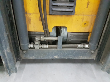 Zdjęcie przedmiotu: W&oacute;zek widłowy Jungheirich EFG220 GE115-310ZT