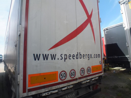 Zdjęcie przedmiotu: Naczepa kurtynowa MEGA KOGEL SN24 S 24-1