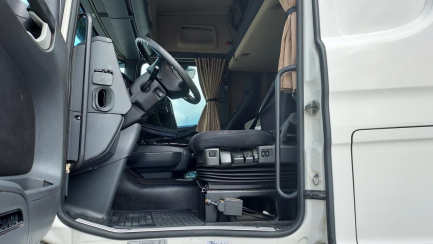 Zdjęcie przedmiotu: SCANIA R410 E6 19.0t LA 4x2MNA High