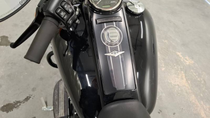 Zdjęcie przedmiotu: Harley Davidson Road King Special