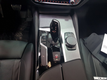 Zdjęcie przedmiotu: Bmw 540I XDRIVE sedan