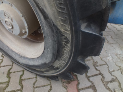 Zdjęcie przedmiotu: GENIE Z 135/70 articulated petrol platform