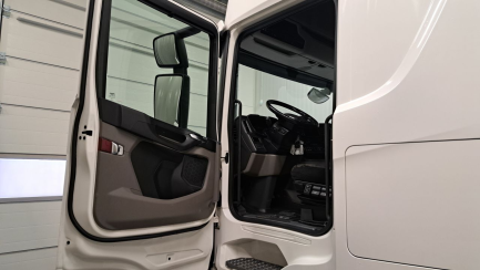 Zdjęcie przedmiotu: SCANIA R 460 Super A 4x2 NA Highline E6 18.0t