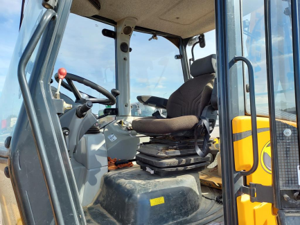 Zdjęcie przedmiotu: VENIERI VF 10.23D backhoe loader