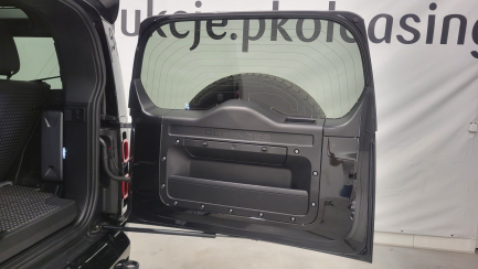Zdjęcie przedmiotu: LAND ROVER Defender 90 3.0 D300 mHEV X-Dynamic HSE