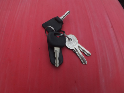 Zdjęcie przedmiotu: SANDVIK QJ341 self-propelled jaw crusher