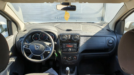 Zdjęcie przedmiotu: Dacia Lodgy 1.6 SCe Laureate S&S