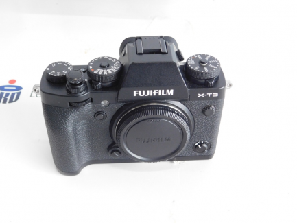 Zdjęcie przedmiotu: Camera with Fuji Film Corporation lens: body - XT3 / lens - XF35mmF2 R WR