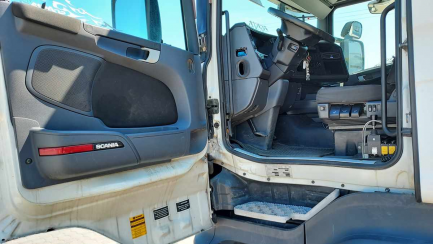 Zdjęcie przedmiotu: SCANIA R420 LA 6x2HNA E5 26.5t