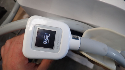 Zdjęcie przedmiotu: A device for aesthetic medicine HI-Sonix