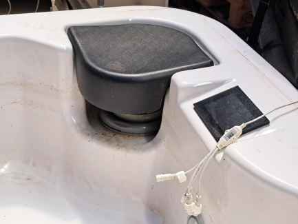 Zdjęcie przedmiotu: AQUAVIA SPA CUBE ERGO hot tub