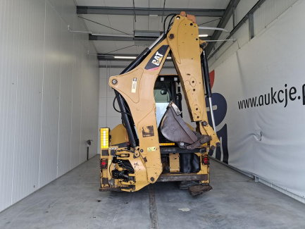 Zdjęcie przedmiotu: Екскаватор-навантажувач CAT 432F2