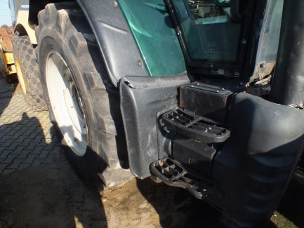 Zdjęcie przedmiotu: VALTRA T213 VERSU agricultural tractor