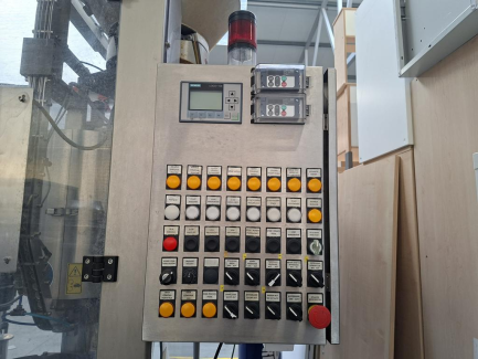 Zdjęcie przedmiotu: Linia rozlewnicza do piwa RAVECO TR480-16