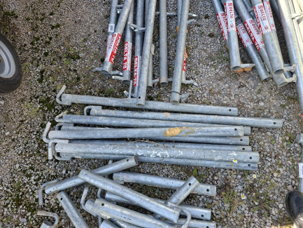 Zdjęcie przedmiotu: Elementy rusztowań elewacyjnych systemu DELTA 70