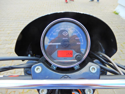 Zdjęcie przedmiotu: Harley Davidson STREET 750