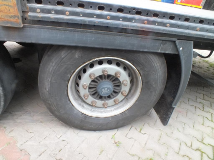 Zdjęcie przedmiotu: KAESSBOHRER MAXIMA Curtain trailer