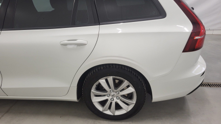 Zdjęcie przedmiotu: Volvo V60 B3 B Momentum Core aut