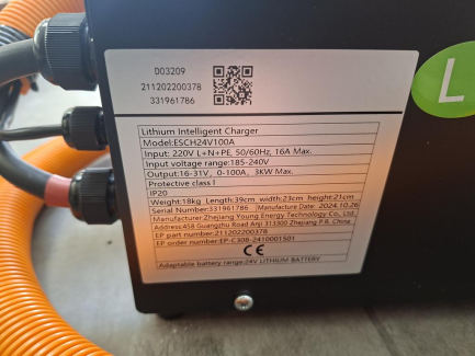 Zdjęcie przedmiotu: W&oacute;zek paletowy elektryczny EP RPL201H