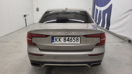 Zdjęcie przedmiotu: Volvo S60 B4 B R-Design aut