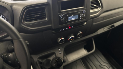 Zdjęcie przedmiotu: RENAULT/MOTOWEKTOR MASTER FWD 2.3 dCi E6 3.5t L3H1 Extra S&S+E