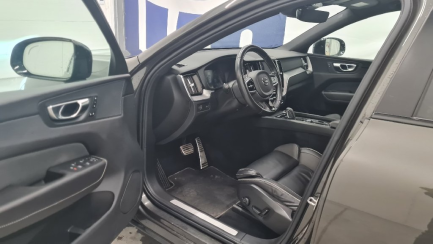 Zdjęcie przedmiotu: Volvo XC60 B4 D AWD R-Design aut