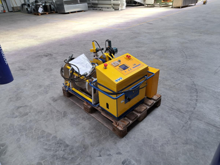 Zdjęcie przedmiotu: NOVATECH ZHCN-250 E hydraulic butt welding machine