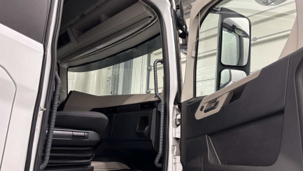 Zdjęcie przedmiotu: Ford F-MAX 12.7 TDCi 500 E6d 18.0t