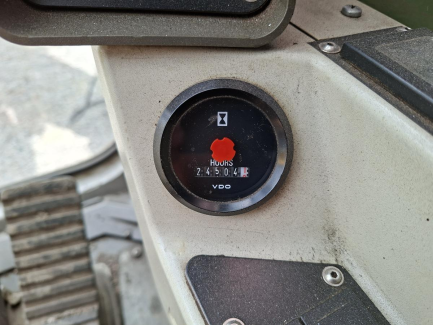 Zdjęcie przedmiotu: SENNEBOGEN 825 material handler