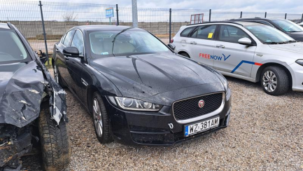 Zdjęcie przedmiotu: Jaguar Xe 2.0 Diesel E6 Pure Aut.