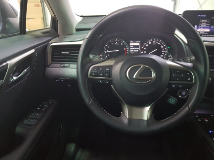 Zdjęcie przedmiotu: Lexus RX200T