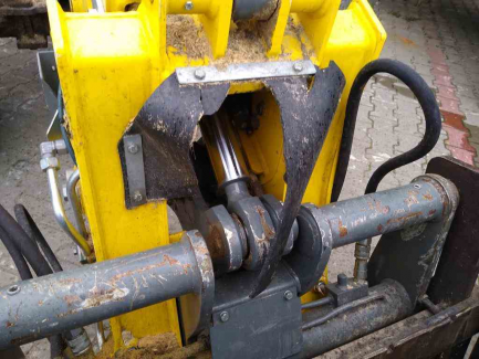 Zdjęcie przedmiotu: KRAMER 5085T / 353 telehandler