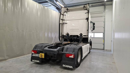 Zdjęcie przedmiotu: SCANIA R460 Super E6 18.0t 4x2 NA Highline
