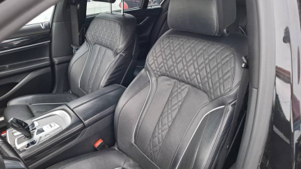 Zdjęcie przedmiotu: BMW 740D xDrive Steptronic