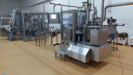 Zdjęcie przedmiotu: Automatic machine for packing butter into TREPKO 822 cubes and collective packing cubes into boxes TREPKO 710