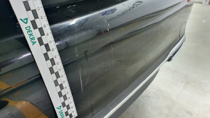 Zdjęcie przedmiotu: Mercedes-benz E 200 Sedan / Limousine