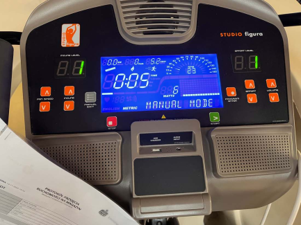 Zdjęcie przedmiotu: A cosmetic device used for body shaping STUDIO FIGURA Swan Shaper