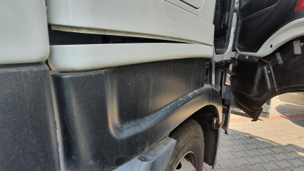 Zdjęcie przedmiotu: Iveco AS440T/P 4x2 Hi-Way