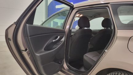 Zdjęcie przedmiotu: Hyundai i30 Wagon 1.5 DPI Classic +