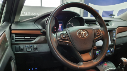 Zdjęcie przedmiotu: Toyota Avensis 1.8 Premium
