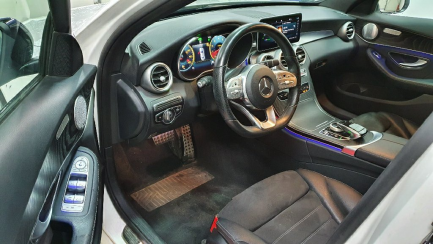 Zdjęcie przedmiotu: MERCEDES C200 4MATIC 9G-TRONIC