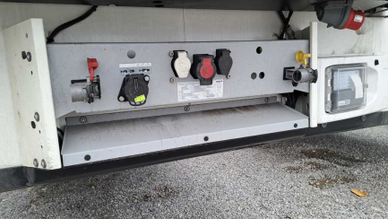 Zdjęcie przedmiotu: SCHMITZ SKO 24 Refrigerator