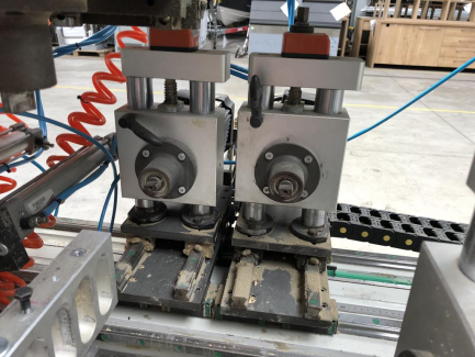 Zdjęcie przedmiotu: LAZZONI EXPERT 806 through-feed drilling machine