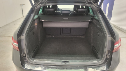 Zdjęcie przedmiotu: Skoda Superb Kombi 2.0 TDI L&K DSG