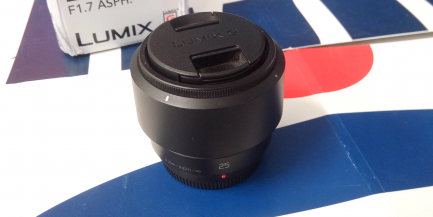 Zdjęcie przedmiotu: PANASONIC LUMIX DMC-GX8 digital camera + Panasonic Lumix G 25mm f1.7 lens + Qudralite Stroboss 36 Olympus / Panasonic + Tripod Manfrotto Compact Action